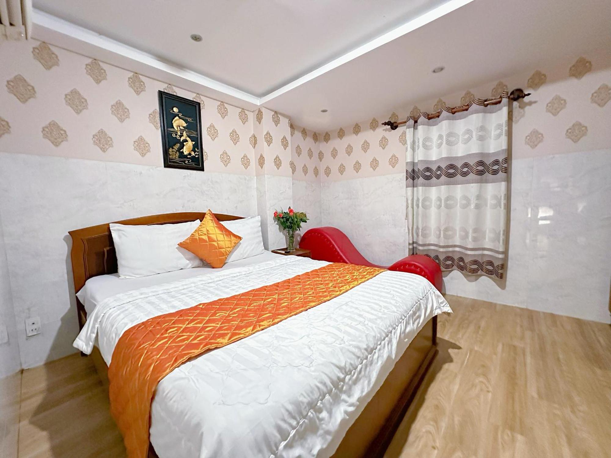Khách sạn tình yêu Gia Bao 2 *